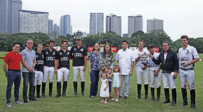  ??  ?? (From left to right) Manila Polo Club (MPC) general manager August H. Samala, MPC Director Dobbin Tan, Cole Aguirre, Gregorio Gelosi, Gus Aguirre, Ignacio Ithurburu, Zobel Foundation chair Dee Zobel, Bianca Zobel, Benedicto Coyiuto, Santi Laborde,...