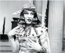  ?? AP PHOTO ?? Comedian Milton Berle is the siren of the Nile during “The Milton Berle Show” in 1962.