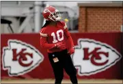  ?? CHARLIE RIEDEL — THE ASSOCIATED PRESS ?? Kansas City Chiefs running back Isiah Pacheco stretches during the team's practice Feb. 1in Kansas City, Mo.