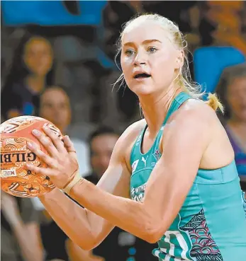  ?? AAP Image / Albert Perez ?? Melbourne Vixens defender Jo Weston in action during Super Netball’s Indigenous Round in Cairns last month.