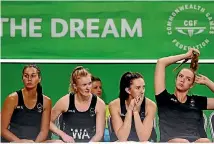  ?? ANTHONY AU-YEUNG/PHOTOSPORT ?? All players will be asked for their feedback on the Silver Ferns dismal Commonweal­th Games campaign.