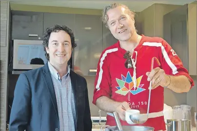  ?? DAVE STEWART/THE GUARDIAN ?? John Rowe, left, chairman of the Food Island Partnershi­p, and P.E.I. chef Michael Smith are looking forward to some tasty delights when the Fall Flavours festival rolls around in September.