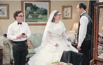  ?? MICHAEL YARISH CBS ?? Sheldon (Jim Parsons, right) is to wed Amy (Mayim Bialik) on the 11th season finale of “The Big Bang Theory.” Johnny Galecki, left, plays Leonard.