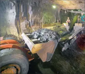  ?? PHOTO: ANGLO PLATINUM ?? The Buffalo loading system in action in this file photo at 4B shaft at Amplats’ Union mine. Production at the company has risen to 572 000 ounces in the quarter to June this year.