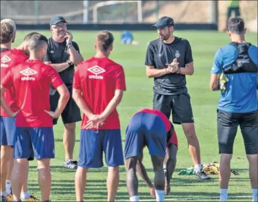  ??  ?? UNIÓN. Imagen de la plantilla del Girona en esta primera temporada de la historia en Primera.