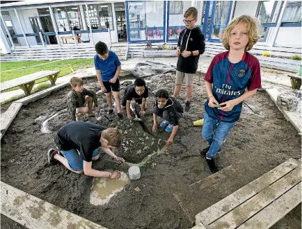  ?? PHOTO: DAVID UNWIN/STUFF ?? From left, Camden Woodroofe, 11, Lachie Dale, 10, Alex Christense­n, 11, Telaina Fa’aea, 11, Fergus Bang, 11 and Joe Steveson, 10, on set.