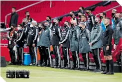  ?? FOTO: MEXSPORTS ?? La delegación azteca durante la ceremonia de los himnos.