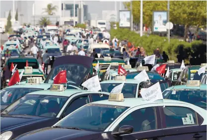  ??  ?? Incidentes entre taxistas e Uber têm acontecido desde 2014, com muitos protestos pelo meio