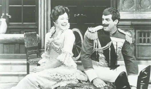  ?? Larry Merkle 1983 ?? A young Annette Bening plays Raina Petkoff opposite Mark Harelik’s Sergius Saranoff in ACT’s 1983 production of “Arms and the Man.”