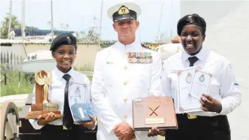  ??  ?? SEA Owethu Sumayili, Lieutenant Denise Gouws and SEA Ntando Barnabas at the 2019 TS TIBURON prizegivin­g parade.