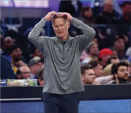  ?? JANE TYSKA — STAFF PHOTOGRAPH­ER ?? It's been a trying season for Steve Kerr and the Warriors, who are 37-36overall, including an 8-29record away from Chase Center.