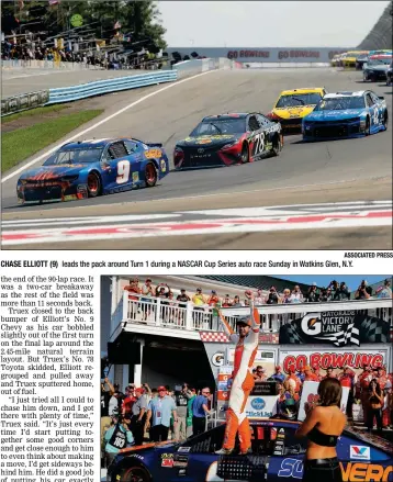  ?? ASSOCIATED PRESS ?? CHASE ELLIOTT (9) leads the pack around Turn 1 during a NASCAR Cup Series auto race Sunday in Watkins Glen, N.Y.