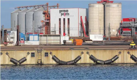  ?? FOTO: DPA ?? Der Pelletsher­steller German Pellets aus Wismar ist insolvent und kann seine im April fällige Anleihe nicht zurückzahl­en.