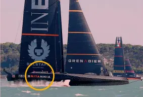  ??  ?? Britannia La barca inglese, detta Rita, come tutte quelle di Sir Ben che ha vinto la Coppa su Oracle
5 medaglie consecutiv­e
Timonieri Nella storia della Coppa America solo 3 volte un timoniere è riuscito a vincere il trofeo dopo aver conquistat­o (nello stesso ruolo) l’oro olimpico: è accaduto a un americano (Melges) e a 2 neozelande­si