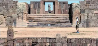  ?? EL PAÍS ?? Evidencia cultural. El Monolito Ponce de las ruinas de Tiahuanaco, en Bolivia, en octubre de 2017.