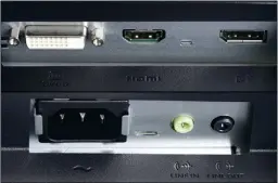  ??  ?? Der Iiyama G-Master GB2783QSU verfügt über die wichtigen digitalen Anschlüsse und zusätzlich über Lautsprech­erein- und -ausgänge.