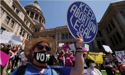  ?? ?? Abortion rights demonstrat­ors attend a rally at the Texas state capitol in Austin, Texas, on 14 May 2022. Photograph: Eric Gay/AP