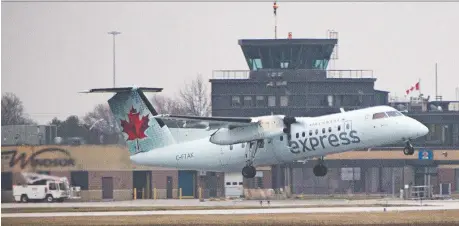  ?? DAX MELMER ?? The Windsor Port Authority is expressing concern about the possible closure of the control tower at Windsor Internatio­nal Airport.