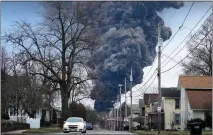  ?? GENE J. PUSKAR— THE ASSOCIATED PRESS ?? A plume rises over East Palestine, Ohio, after a controlled detonation of a portion of the derailed Norfolk Southern trains on Feb. 6, 2023.