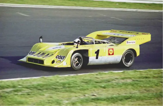  ??  ?? Below: Rheinland-pfalz-preis Nürburgrin­g, Leo Kinnunen at the wheel once more of the Porsche 917/10 Spyder