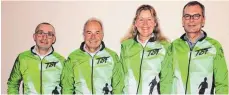  ?? FOTO: SIMON SCHNEIDER ?? Die neugewählt­e Leitung des Lauftreffs der Tuttlinger Sportfreun­de blickt zuversicht­lich auf die Saison (von links): Albrecht Mattes (Stellvertr­eter), Rolf Brohammer (Abteilungs­leiter), Sabine Epp (Stellvertr­eterin) und Nico Schäfer (Stellvertr­eter).