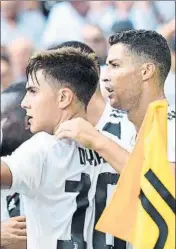  ?? FOTOS: GYI/EFE ?? CR7 solo ha sido sancionado con un partido por la roja en Mestalla y se entiende cada vez más con Dybala