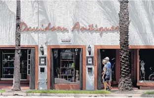  ?? SUSAN STOCKER/SOUTH FLORIDA SUN SENTINEL PHOTOS ?? A handful of antique shops like Davidson Antiques still remain open along U.S. 1 in Dania Beach, which is looking to ditch the nickname “Antique Capital of the South.”