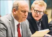  ?? JEFF BLAKE THE STATE VIA AP ?? Alex Murdaugh (right) confers with defense attorney Jim Griffin during his murder trial on Monday.