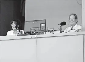  ?? WINSLOW TOWNSON/USA TODAY SPORTS ?? Yankees broadcaste­rs Suzyn Waldman and John Sterling call the game between the Red Sox and Yankees at Fenway Park in 2017.