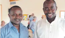  ?? FOTO: STILLER ?? Besuch aus der Diözese Machakos im Süden Kenias: Sozialarbe­iter Dominic Wambua (links) und Fredrick Kimwilu, Leiter des Caritasver­bandes Machakos.