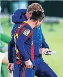  ?? FOTO: AFP ?? Ronald Koeman volvió a elogiaí el tíabajo del astío Lionel Messi.