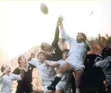  ?? Photo Icon Sport ?? Andy Haden face à Bill Beaumont en 1979.