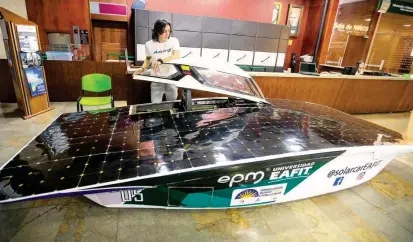  ?? FOTO ?? El vehículo solar Primavera II, de Eafit y EPM, es una de las aplicacion­es tecnológic­as que hacen parte de la muestra esta semana, en la biblioteca de EPM.
