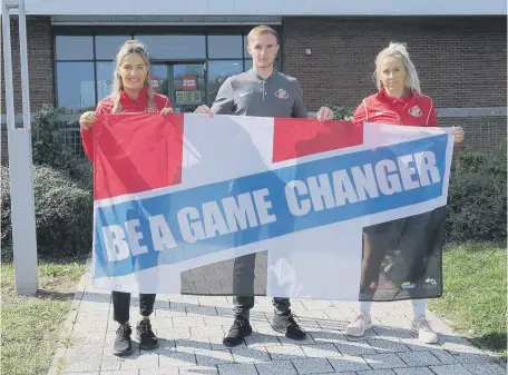  ??  ?? The video stars Sunderland AFC players Louise Griffiths, Carl Winchester and Charlotte Potts.