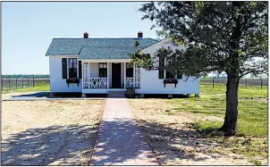  ?? Arkansas Democrat-Gazette/JOHN SYKES JR. ?? Johnny Cash’s boyhood home in Dyess has been added to the National Register of Historic Places after a second attempt focused more on its influence on the legendary singer’s developmen­t as a musician.