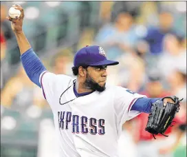  ?? JAMIE HARMS / FOR AMERICAN-STATESMAN ?? Starter Francisco Mendoza worked three innings as a last-minute replacemen­t for Alex Gonzalez, allowing one run and four hits.