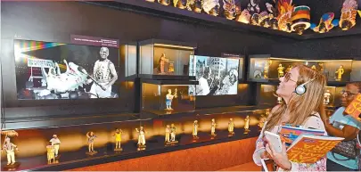  ??  ?? Inaugurada em janeiro, a Casa do Carnaval é o primeiro museu inteiramen­te dedicado à festa baiana