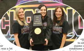  ?? Pictures: Gordon Terris ?? Jenni Greer, Lisa Taunsey and Stacy Greer, and main picture, the victorious team after their success in Florida