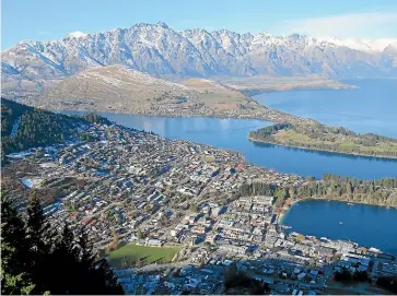  ?? ?? The Wakatipu Basin’s stunning natural beauty, the diverse seasons - not to mention the sheer number of perspectiv­es to experience it all from - make Queenstown a photograph­y playground.