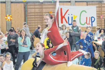  ?? FOTO: CM ?? Die Nachwuchsm­annschaft des TSV Laichingen belegte den dritten Platz beim Nachwuchs-Kür-Cup.