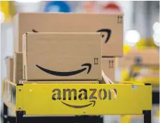  ?? FOTO: ROLF VENNENBERN­D/DPA ?? Das geplante Amazon-Verteilzen­trum auf einem kommunalen Grundstück in Memmingerb­erg ist vom Tisch. Nun soll das Vorhaben auf einem Anwesen der Flughafen-Gesellscha­ft realisiert werden.