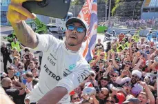  ?? FOTO: DPA ?? Lewis Hamilton war in Monza nicht immer Liebling der Massen.