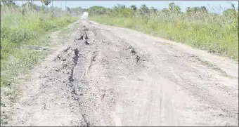  ??  ?? Camino Villa Franca-San Fernando, Lote I de la obra AlberdiPil­ar.