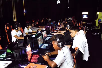  ?? WES BOWERS/NEWS-SENTINEL ?? Pacific’s Summer High School Institute offers an eSports course where students can learn communicat­ion and teamwork skills during competitiv­e gaming sessions.