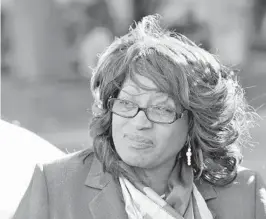  ?? BOB SELF/THE FLORIDA TIMES-UNION VIA AP ?? Former U.S. Rep. Corrine Brown walks to the federal courthouse in Jacksonvil­le on May 5, 2017. A federal appeals court has ordered a new trial for Brown, once a powerful Florida Democrat, who previously was released from federal prison after serving just over two years of a five-year sentence for fraud and other crimes related to a charity for poor students.
