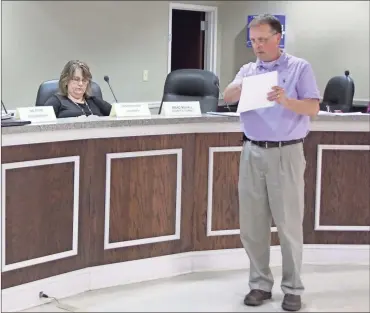  ?? / Kevin Myrick ?? Commission­er Matt Denton talked facts and figures about what the county needed for revenue and expenditur­es to make the forthcomin­g budget work.