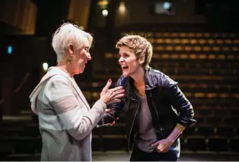  ?? NEW YORK TIMES FILE PHOTO ?? Jenn Colella, right, won a Drama Desk Award for her portrayal of Beverley Bass, left, in Come From Away.