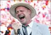  ??  ?? The Tragically Hip frontman Gord Downie gave an enthusiast­ic performanc­e.