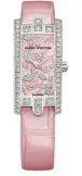  ??  ?? Harry Winston Avenue CTM Mini Lily Cluster Pink