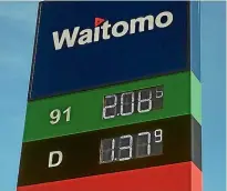  ??  ?? Yesterday, two Wellington petrol stations, just 2 kilometres apart, showed a 33 cent variance in price. At Waitomo Tinakori, 91 octane was pumping at $2.09 a litre but at Z Harbour City it cost $2.42/l. The Automobile Associatio­n says Z Energy and BP were too quick to raise their prices after drone attacks on Saudi oil sites and since Monday the global oil commodity price had fallen – so fuel prices also needed to reflect that.